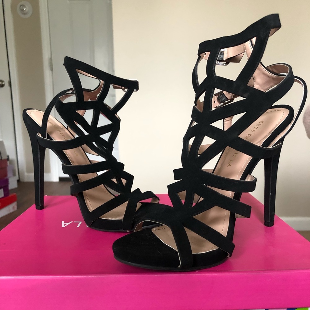 Black strappy pumps